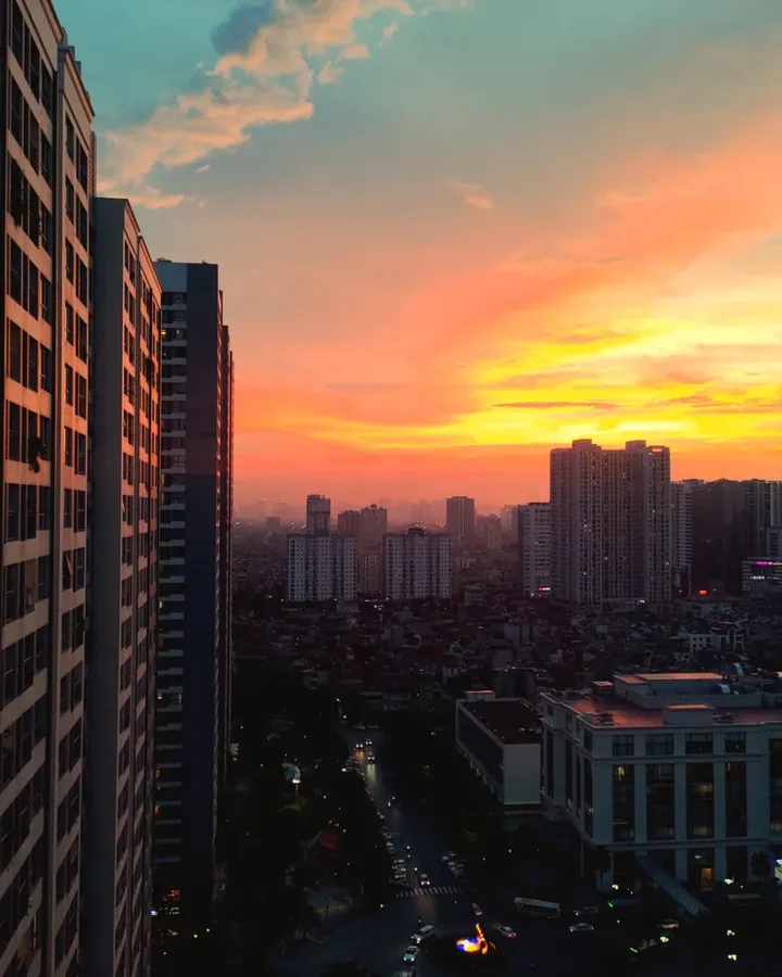 Nhà phố 1 trệt 2 lầu, hẻm xe hơi